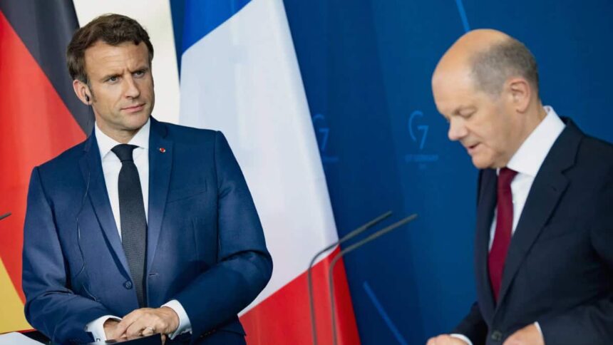 Emmanuel Macron and Olaf Scholz