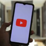 YouTube Kembangkan Fitur Play Something